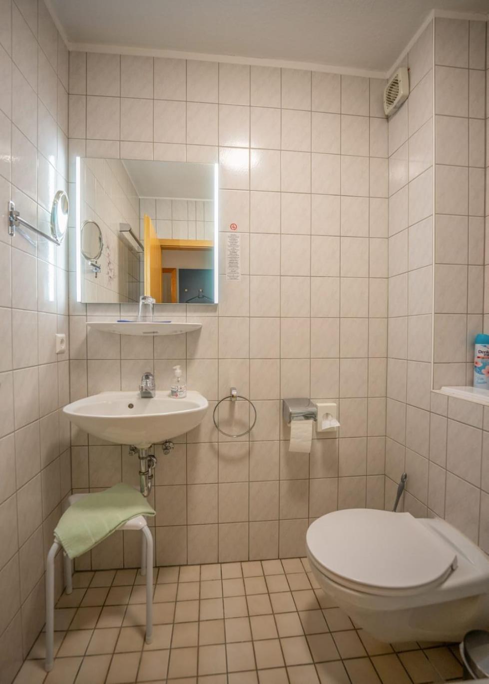 Linde Oberachern Cameră foto